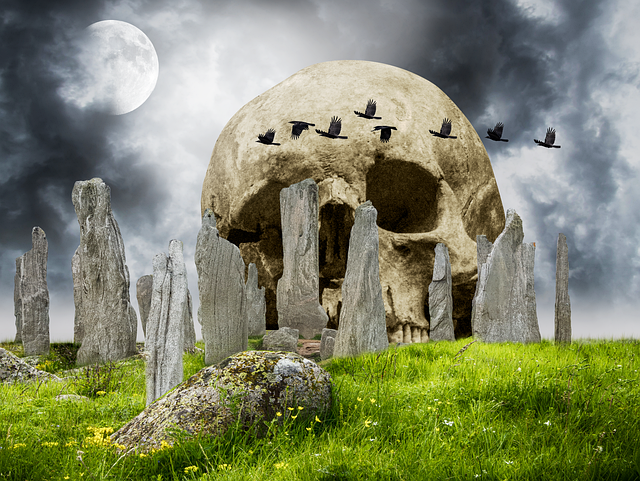 Composite Skull Stones Fantasy